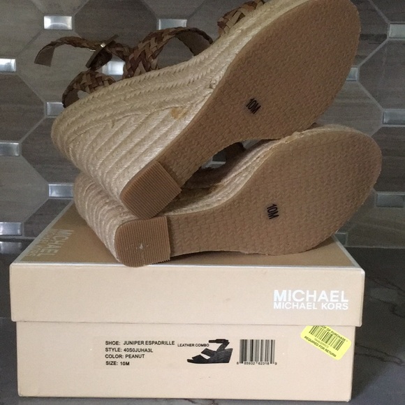 Michael Kors sandals - Picture 3 of 3